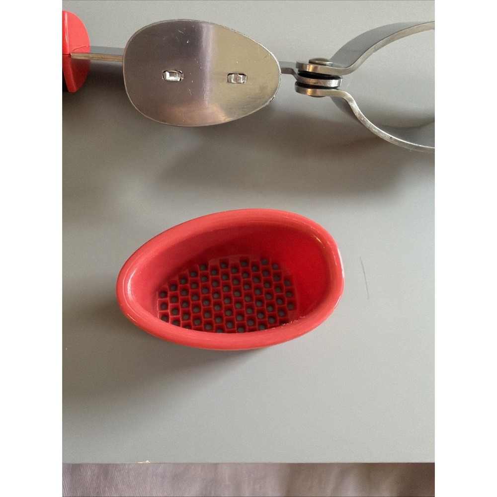 Good Cook Touch Garlic Press w/ Removable Basket, Silicone/Nylon, 8 in - Picture 6 of 7
